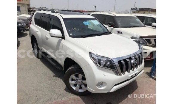 Acheter Import Voiture Toyota Prado Blanc à Import - Dubai, East Mahé Acheter Import Voiture Toyota Prado Blanc à Import - Dubai, East Mahé