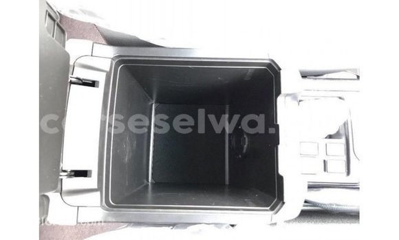 Acheter Import Voiture Toyota Prado Noir à Import - Dubai, East Mahé Acheter Import Voiture Toyota Prado Noir à Import - Dubai, East Mahé