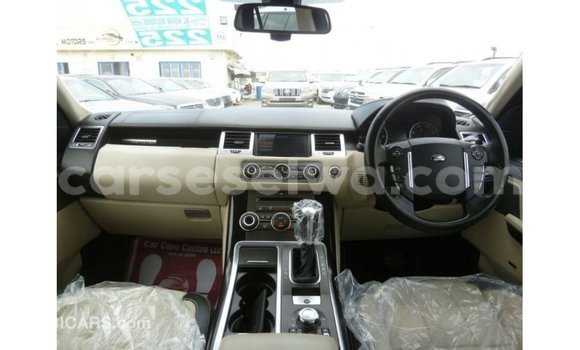 Buy Import Land Rover Range Rover Other Car in Import - Dubai in East Mahé Buy Import Land Rover Range Rover Other Car in Import - Dubai in East Mahé