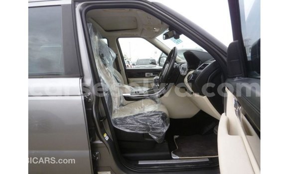 Buy Import Land Rover Range Rover Other Car in Import - Dubai in East Mahé Buy Import Land Rover Range Rover Other Car in Import - Dubai in East Mahé