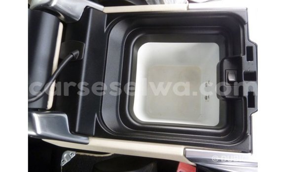 Buy Import Land Rover Range Rover Other Car in Import - Dubai in East Mahé Buy Import Land Rover Range Rover Other Car in Import - Dubai in East Mahé