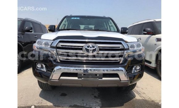 Buy Import Toyota Land Cruiser Black Car in Import - Dubai in East Mahé Buy Import Toyota Land Cruiser Black Car in Import - Dubai in East Mahé