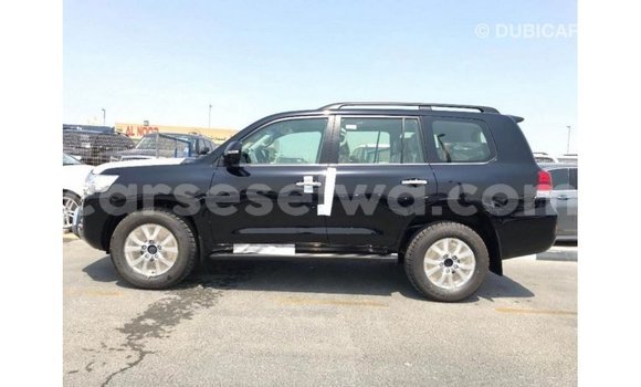 Buy Import Toyota Land Cruiser Black Car in Import - Dubai in East Mahé Buy Import Toyota Land Cruiser Black Car in Import - Dubai in East Mahé