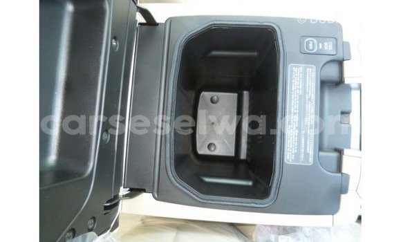 Buy Import Toyota Land Cruiser White Car in Import - Dubai in East Mahé Buy Import Toyota Land Cruiser White Car in Import - Dubai in East Mahé