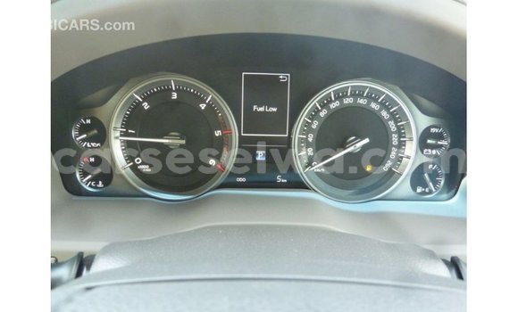 Buy Import Toyota Land Cruiser White Car in Import - Dubai in East Mahé Buy Import Toyota Land Cruiser White Car in Import - Dubai in East Mahé