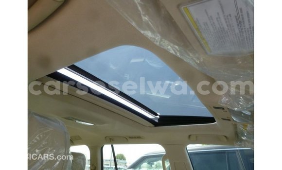 Buy Import Toyota Land Cruiser White Car in Import - Dubai in East Mahé Buy Import Toyota Land Cruiser White Car in Import - Dubai in East Mahé