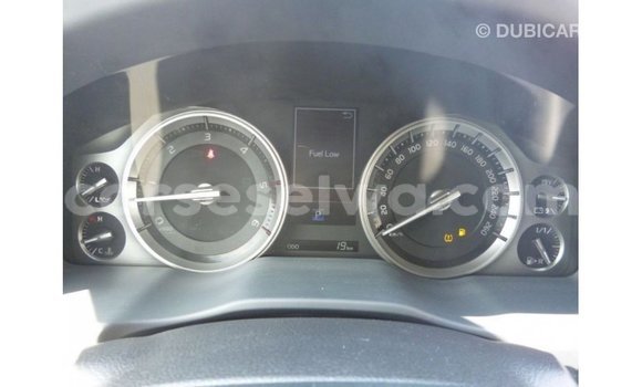 Buy Import Toyota Land Cruiser White Car in Import - Dubai in East Mahé Buy Import Toyota Land Cruiser White Car in Import - Dubai in East Mahé