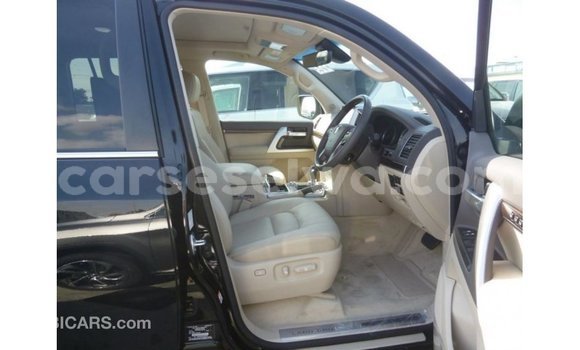 Buy Import Toyota Land Cruiser Black Car in Import - Dubai in East Mahé Buy Import Toyota Land Cruiser Black Car in Import - Dubai in East Mahé