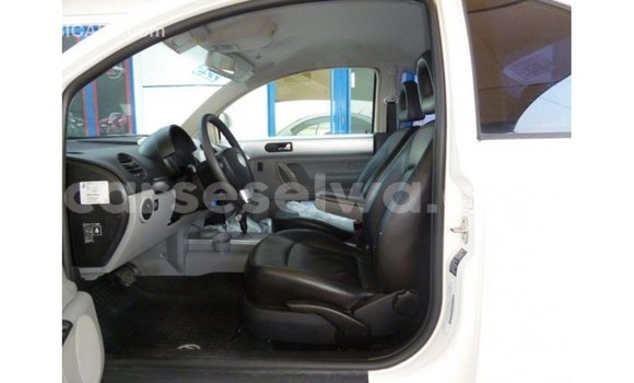 Buy Import Volkswagen Beetle White Car in Import - Dubai in East Mahé Buy Import Volkswagen Beetle White Car in Import - Dubai in East Mahé