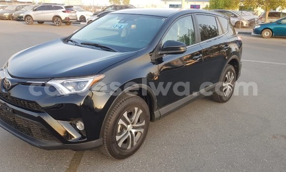 Acheter Import Utilitaire Toyota Ade Noir à Import - Dubai, East Mahé