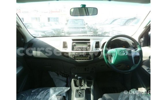 Buy Import Toyota Hilux White Car in Import - Dubai in East Mahé Buy Import Toyota Hilux White Car in Import - Dubai in East Mahé