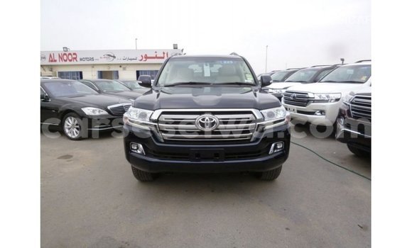 Buy Import Toyota Land Cruiser Blue Car in Import - Dubai in East Mahé Buy Import Toyota Land Cruiser Blue Car in Import - Dubai in East Mahé