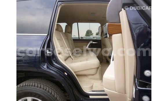 Buy Import Toyota Land Cruiser Blue Car in Import - Dubai in East Mahé Buy Import Toyota Land Cruiser Blue Car in Import - Dubai in East Mahé