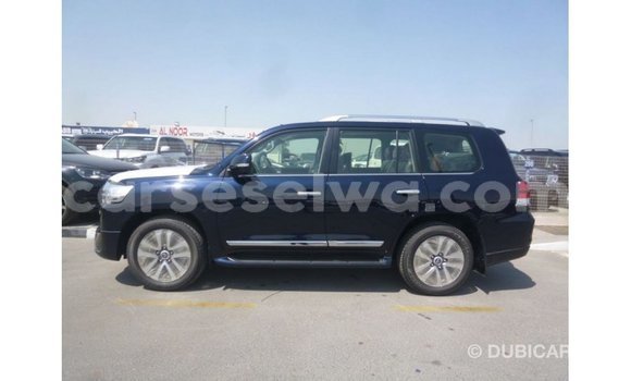 Buy Import Toyota Land Cruiser Blue Car in Import - Dubai in East Mahé Buy Import Toyota Land Cruiser Blue Car in Import - Dubai in East Mahé