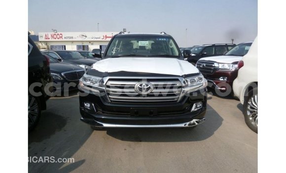 Buy Import Toyota Land Cruiser Black Car in Import - Dubai in East Mahé Buy Import Toyota Land Cruiser Black Car in Import - Dubai in East Mahé
