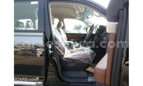 Buy Import Toyota Land Cruiser Black Car in Import - Dubai in East Mahé Buy Import Toyota Land Cruiser Black Car in Import - Dubai in East Mahé