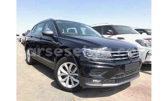 Acheter Import Voiture Volkswagen Tiguan Noir à Import - Dubai, East Mahé