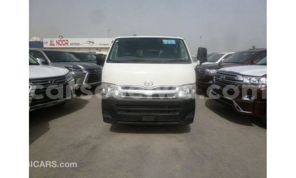 Buy Import Toyota Hiace White Car in Import - Dubai in East Mahé Buy Import Toyota Hiace White Car in Import - Dubai in East Mahé