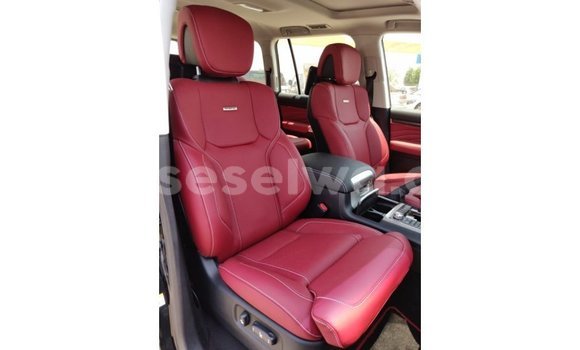 Buy Import Toyota Land Cruiser Black Car in Import - Dubai in East Mahé Buy Import Toyota Land Cruiser Black Car in Import - Dubai in East Mahé