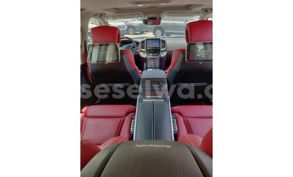 Buy Import Toyota Land Cruiser Black Car in Import - Dubai in East Mahé Buy Import Toyota Land Cruiser Black Car in Import - Dubai in East Mahé