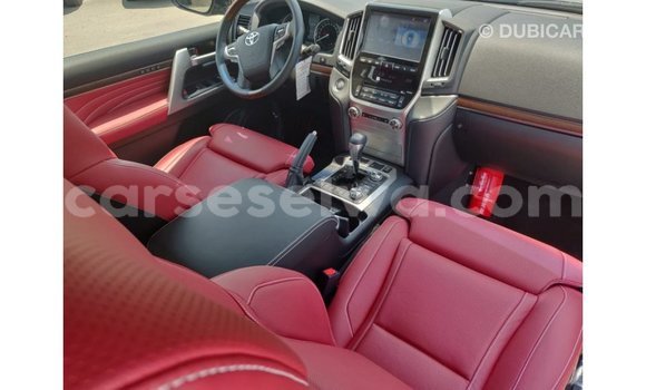 Buy Import Toyota Land Cruiser Black Car in Import - Dubai in East Mahé Buy Import Toyota Land Cruiser Black Car in Import - Dubai in East Mahé