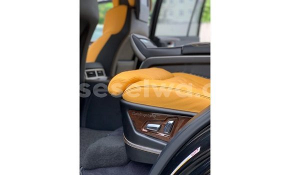 Acheter Import Voiture Lexus LX Noir à Import - Dubai, East Mahé Acheter Import Voiture Lexus LX Noir à Import - Dubai, East Mahé