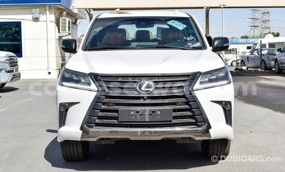 Acheter Import Voiture Lexus LX Blanc à Import - Dubai, East Mahé Acheter Import Voiture Lexus LX Blanc à Import - Dubai, East Mahé