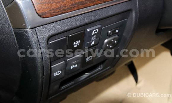 Acheter Import Voiture Toyota Land Cruiser Noir à Import - Dubai, East Mahé Acheter Import Voiture Toyota Land Cruiser Noir à Import - Dubai, East Mahé