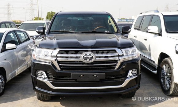 Acheter Import Voiture Toyota Land Cruiser Noir à Import - Dubai, East Mahé Acheter Import Voiture Toyota Land Cruiser Noir à Import - Dubai, East Mahé