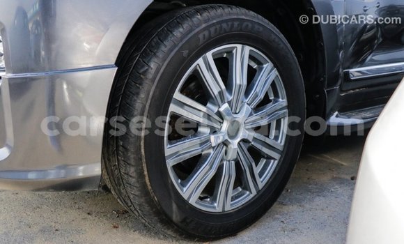 Acheter Import Voiture Toyota Land Cruiser Noir à Import - Dubai, East Mahé Acheter Import Voiture Toyota Land Cruiser Noir à Import - Dubai, East Mahé