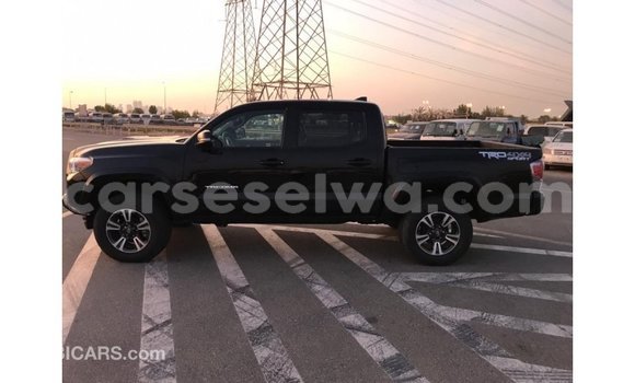 Acheter Import Voiture Toyota Tacoma Noir à Import - Dubai, East Mahé Acheter Import Voiture Toyota Tacoma Noir à Import - Dubai, East Mahé