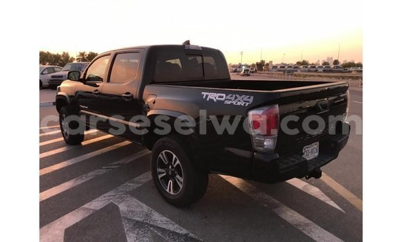 Acheter Import Voiture Toyota Tacoma Noir à Import - Dubai, East Mahé Acheter Import Voiture Toyota Tacoma Noir à Import - Dubai, East Mahé