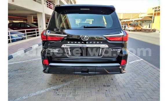 Acheter Import Voiture Lexus LX Noir à Import - Dubai, East Mahé Acheter Import Voiture Lexus LX Noir à Import - Dubai, East Mahé