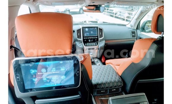 Buy Import Toyota Land Cruiser Black Car in Import - Dubai in East Mahé Buy Import Toyota Land Cruiser Black Car in Import - Dubai in East Mahé