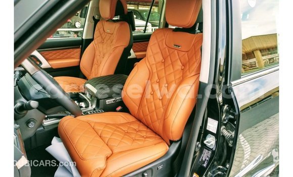 Buy Import Toyota Land Cruiser Black Car in Import - Dubai in East Mahé Buy Import Toyota Land Cruiser Black Car in Import - Dubai in East Mahé