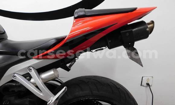 Acheter Occasion Moto Honda CBR 1000 RR Rouge à bel Air, Grand Victoria Acheter Occasion Moto Honda CBR 1000 RR Rouge à bel Air, Grand Victoria