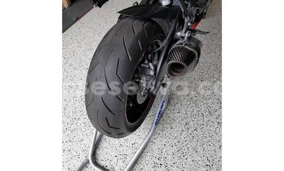 Acheter Occasion Moto Honda CBR 1000 RR Rouge à bel Air, Grand Victoria Acheter Occasion Moto Honda CBR 1000 RR Rouge à bel Air, Grand Victoria