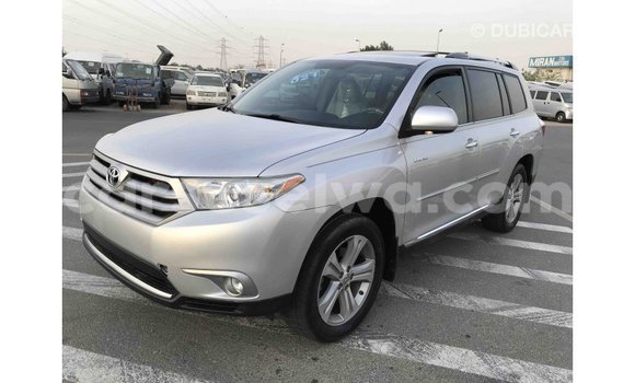 Acheter Import Voiture Toyota Highlander Autre à Import - Dubai, East Mahé Acheter Import Voiture Toyota Highlander Autre à Import - Dubai, East Mahé