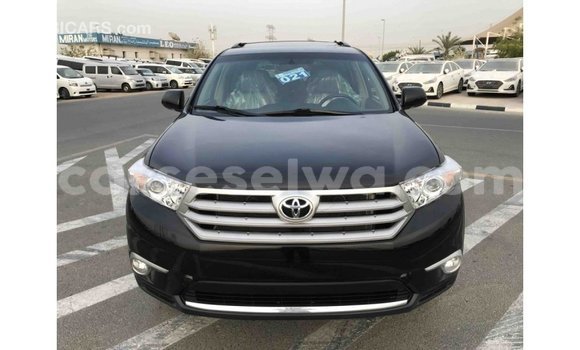 Acheter Import Voiture Toyota Highlander Noir à Import - Dubai, East Mahé Acheter Import Voiture Toyota Highlander Noir à Import - Dubai, East Mahé