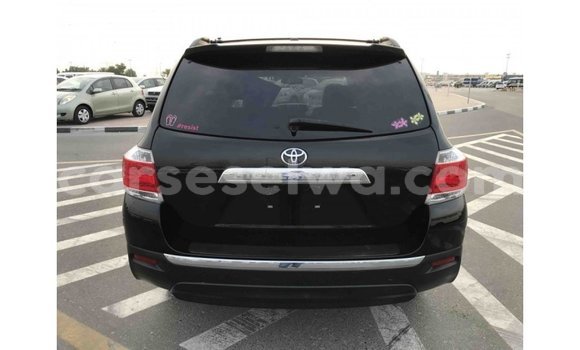 Acheter Import Voiture Toyota Highlander Noir à Import - Dubai, East Mahé Acheter Import Voiture Toyota Highlander Noir à Import - Dubai, East Mahé