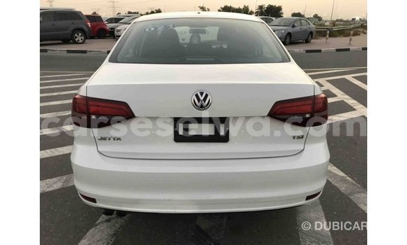 Acheter Import Voiture Volkswagen Jetta Blanc à Import - Dubai, East Mahé Acheter Import Voiture Volkswagen Jetta Blanc à Import - Dubai, East Mahé
