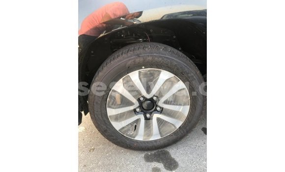 Acheter Import Voiture Toyota Land Cruiser Noir à Import - Dubai, East Mahé Acheter Import Voiture Toyota Land Cruiser Noir à Import - Dubai, East Mahé