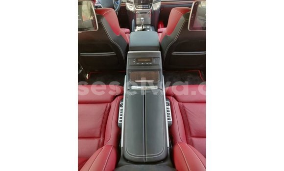 Buy Import Toyota Land Cruiser Black Car in Import - Dubai in East Mahé Buy Import Toyota Land Cruiser Black Car in Import - Dubai in East Mahé