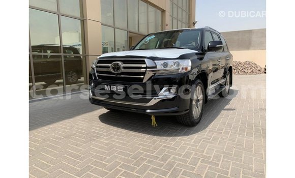 Acheter Import Voiture Toyota Land Cruiser Noir à Import - Dubai, East Mahé Acheter Import Voiture Toyota Land Cruiser Noir à Import - Dubai, East Mahé