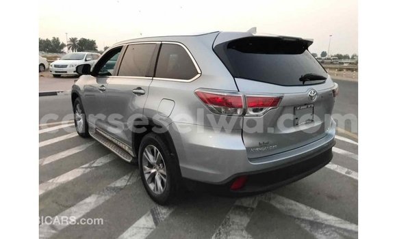 Acheter Import Voiture Toyota Highlander Autre à Import - Dubai, East Mahé Acheter Import Voiture Toyota Highlander Autre à Import - Dubai, East Mahé