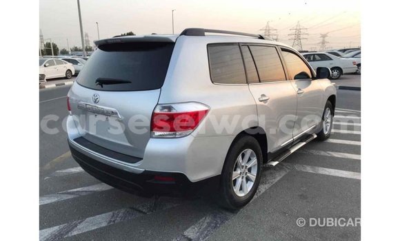 Acheter Import Voiture Toyota Highlander Autre à Import - Dubai, East Mahé Acheter Import Voiture Toyota Highlander Autre à Import - Dubai, East Mahé