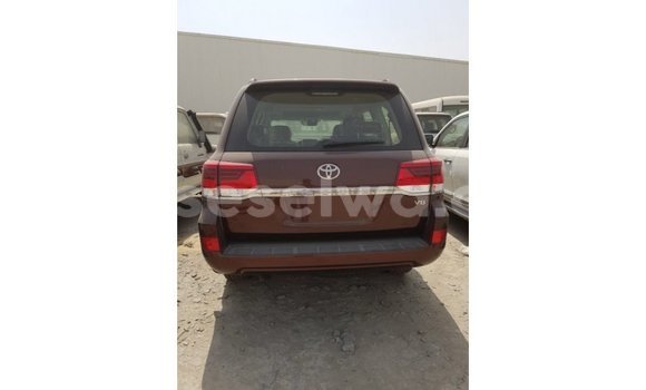 Acheter Import Voiture Toyota Land Cruiser Marron à Import - Dubai, East Mahé Acheter Import Voiture Toyota Land Cruiser Marron à Import - Dubai, East Mahé