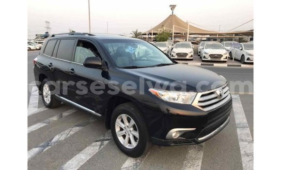 Acheter Import Voiture Toyota Highlander Noir à Import - Dubai, East Mahé Acheter Import Voiture Toyota Highlander Noir à Import - Dubai, East Mahé