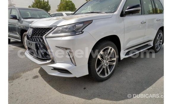 Acheter Import Voiture Lexus LX Blanc à Import - Dubai, East Mahé Acheter Import Voiture Lexus LX Blanc à Import - Dubai, East Mahé