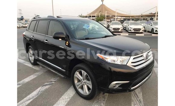 Acheter Import Voiture Toyota Highlander Noir à Import - Dubai, East Mahé Acheter Import Voiture Toyota Highlander Noir à Import - Dubai, East Mahé